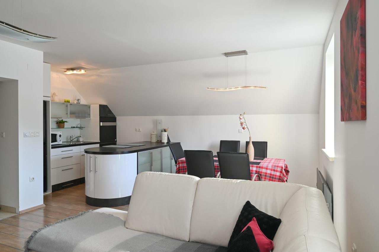 Apartment Stros With Private Sauna Краньска Гора Экстерьер фото